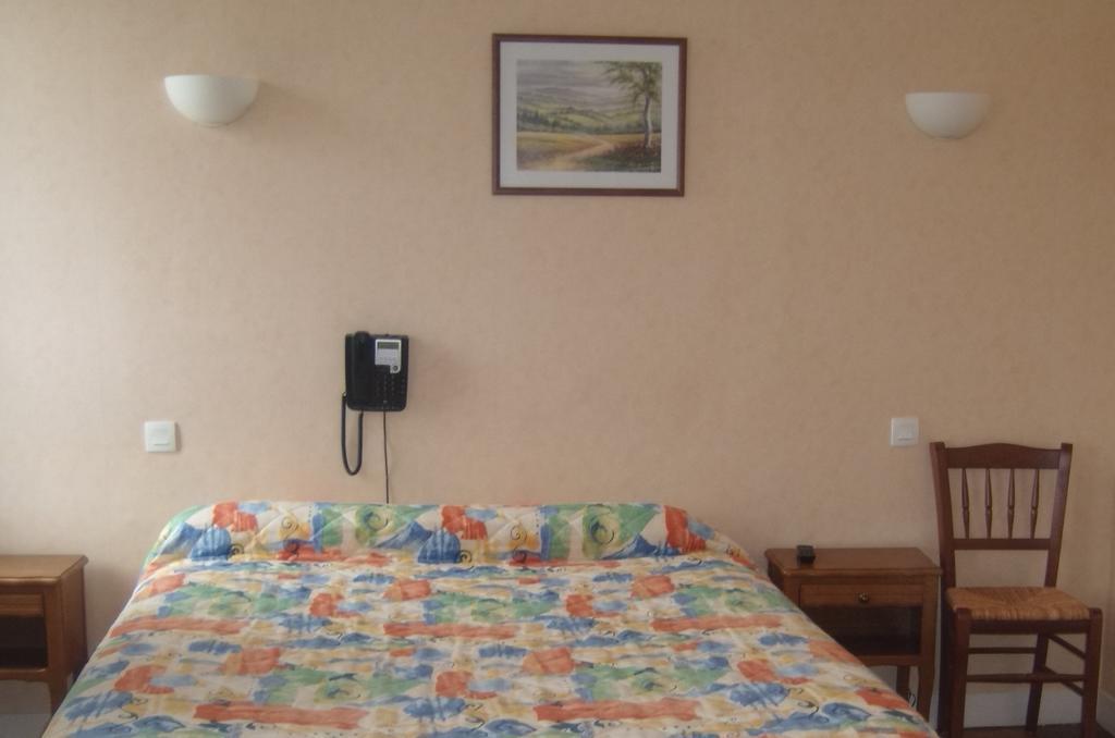 Auberge Les Muriers La Ferté-Hauterive Kültér fotó