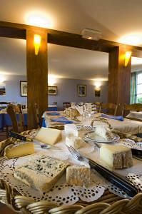 Auberge Les Muriers La Ferté-Hauterive Kültér fotó